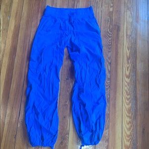 Lululemon Athletica Dance Studio Pant III 
Unlined
